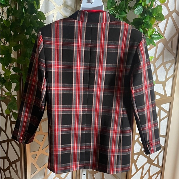 Ann Taylor The Relaxed Double Breasted Blazer in Plaid - Picture 4 of 5